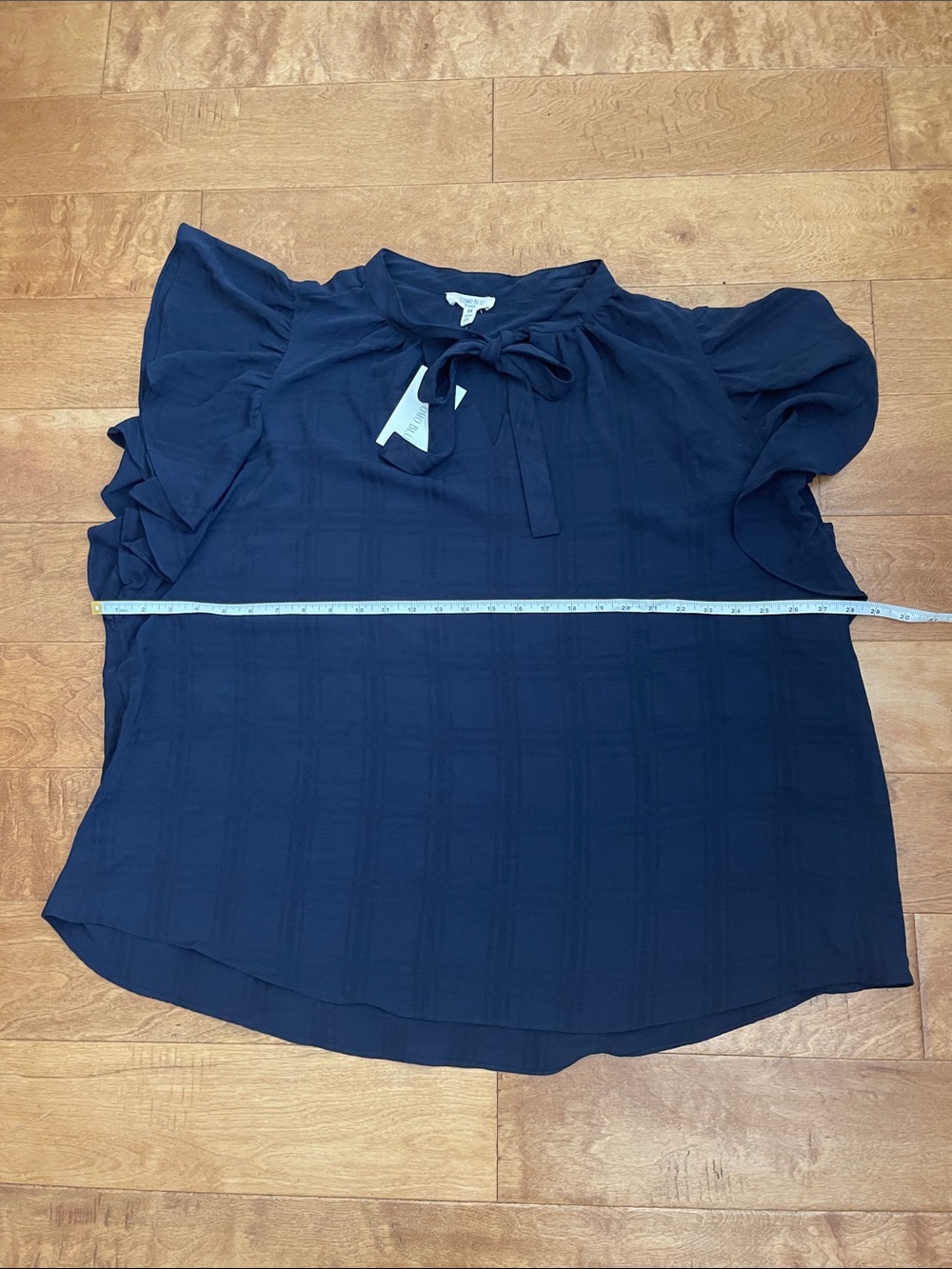 NWT Como Blu Women’s Navy Tie-Neck Ruffle Sleeve Blouse